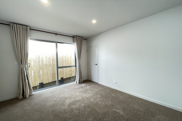 Photo of property in 26a Bruce Road, Glenfield, Auckland, 0629