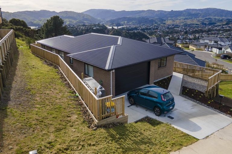 Photo of property in 13 Topsail Way, Whitby, Porirua, 5024