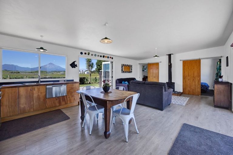 Photo of property in 32 Anglers Avenue, Warea, 4381