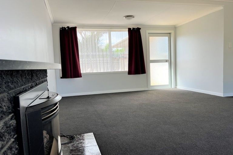 Photo of property in 19 Burgoyne Street, Woodville, 4920