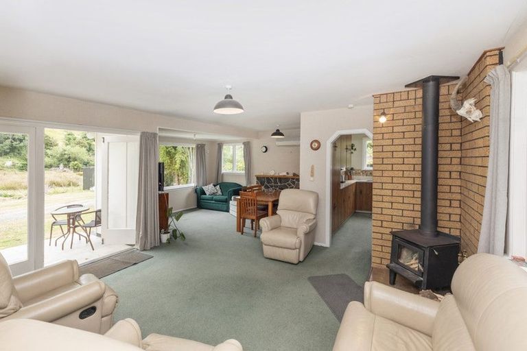 Photo of property in 11 Factory Road, Little Akaloa, 7583