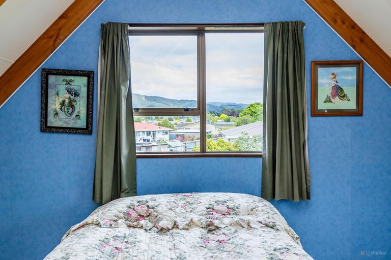 Photo of property in 14 Gorge Road, Waimate, 7924
