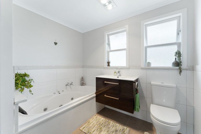 Photo of property in 32 Cordelia Street, Stratford, 4332