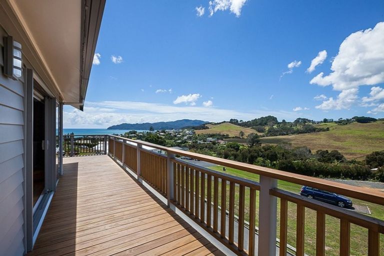 Photo of property in 17 Lori Lane, Coopers Beach, 0420