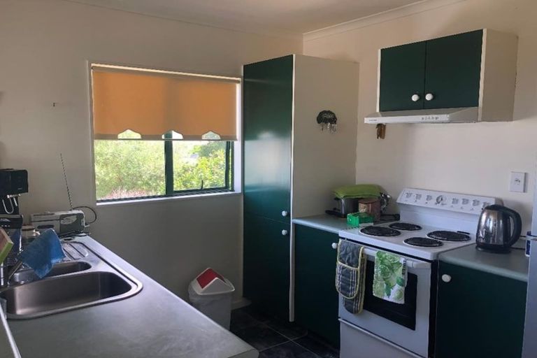 Photo of property in 2/16 Ingle Avenue, Waipahihi, Taupo, 3330