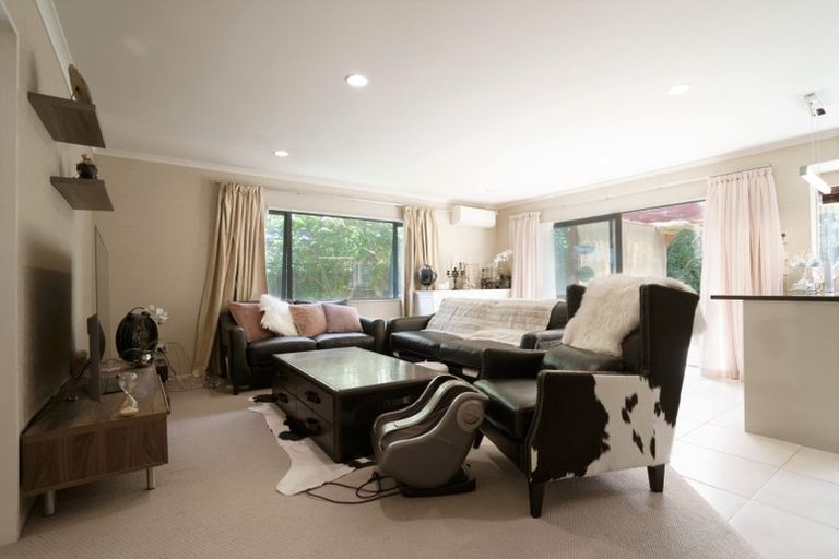 Photo of property in 8 Maybole Drive, Flat Bush, Auckland, 2016