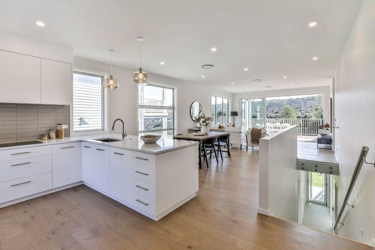 Photo of property in 200 Landmark Terrace, Orewa, 0931