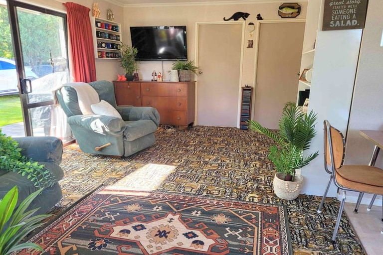 Photo of property in 13 Scotswood Street, Waikaia, 9778