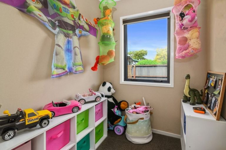 Photo of property in 28 Tennyson Drive, Owhata, Rotorua, 3010