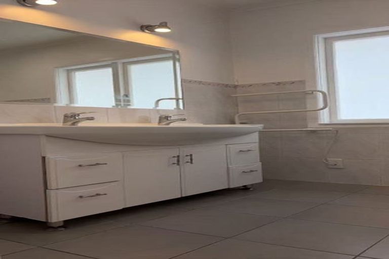 Photo of property in 22 Northboro Road, Hauraki, Auckland, 0622