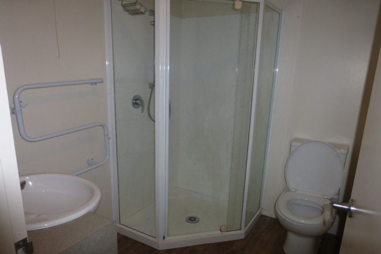 Photo of property in 4/24 Whitmore Street, Edgeware, Christchurch, 8013