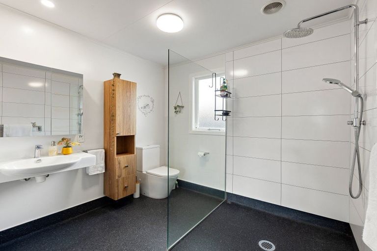 Photo of property in 14 Manapouri Place, Glenview, Hamilton, 3206