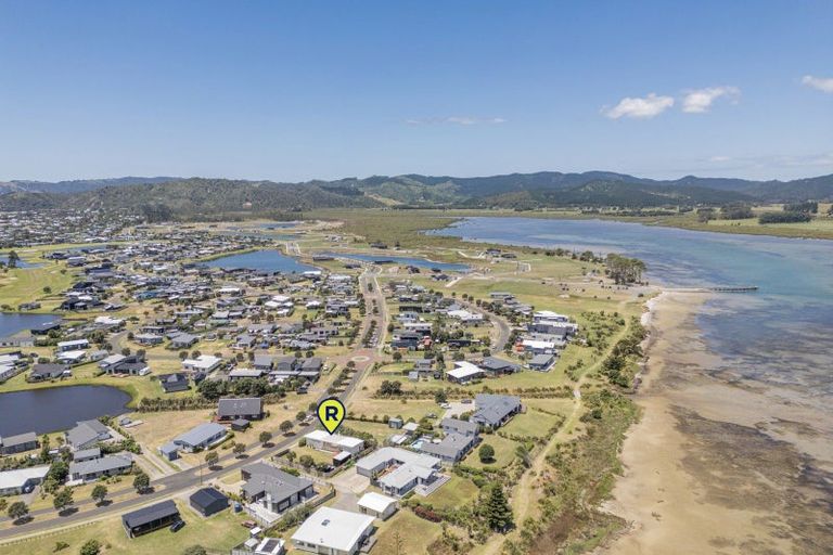 Photo of property in 134 Harbour Drive, Matarangi, Whitianga, 3592