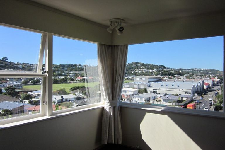 Photo of property in 28 Revans Street, Miramar, Wellington, 6022