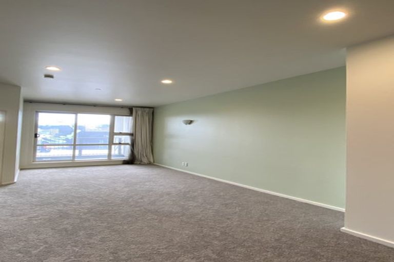 Photo of property in Stadium Garden Flats, 317/107 Thorndon Quay, Pipitea, Wellington, 6011