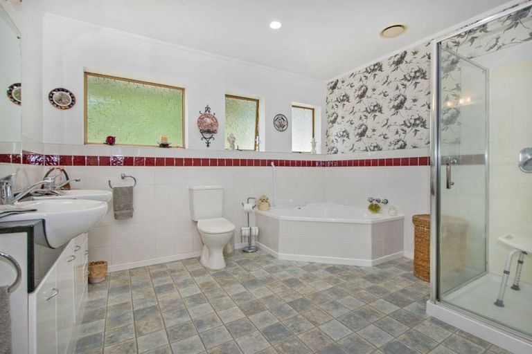 Photo of property in 128 Cemetery Road, Maunu, Whangarei, 0179