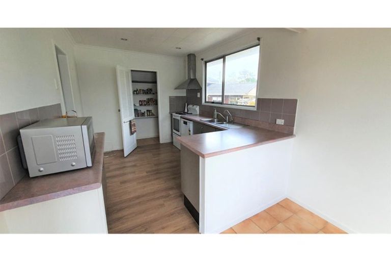 Photo of property in 26 Ferry Parade, Herald Island, Auckland, 0618