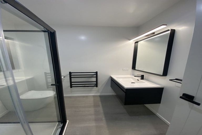 Photo of property in 29 Laurelwood Avenue, Pukekohe, 2120