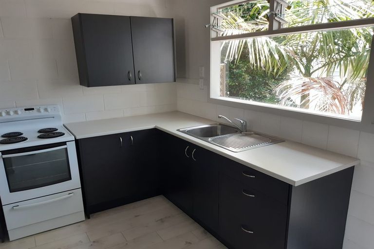 Photo of property in 1/34 Stanley Road, Glenfield, Auckland, 0629