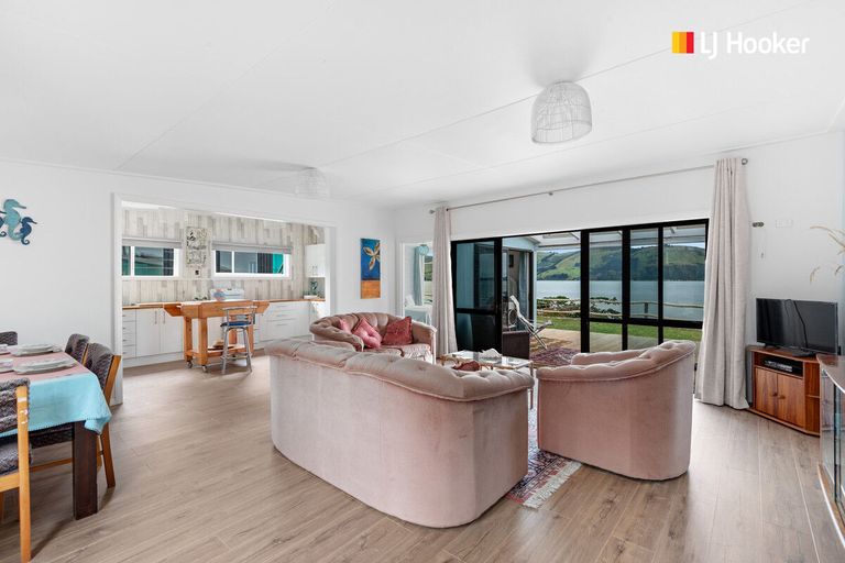 Photo of property in 26 Otakou Golf Course Road, Otakou, Dunedin, 9077