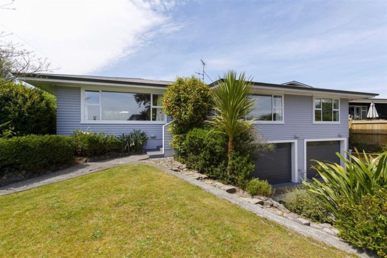 Photo of property in 5 Te Hatepe Avenue, Taupo, 3330