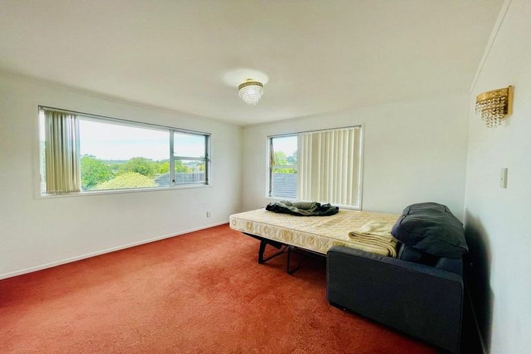 Photo of property in 20a Boundary Road, Blockhouse Bay, Auckland, 0600