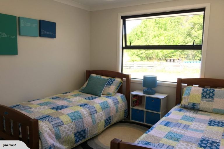 Photo of property in 2 Kahu Close, Kaiteriteri, Motueka, 7197