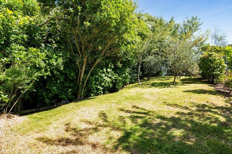 Photo of property in 40 Turakina Street, Merrilands, New Plymouth, 4312
