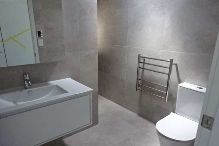 Photo of property in 11 Gunn Way, Hobsonville, Auckland, 0616