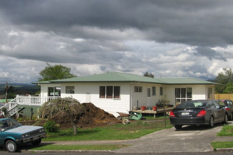 Photo of property in 2 Westbourne Avenue, Pomare, Rotorua, 3015