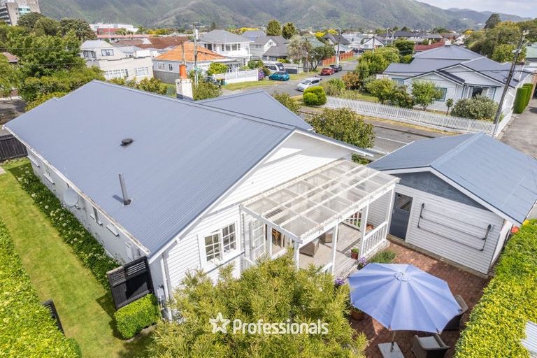 Photo of property in 2 Ropata Crescent, Boulcott, Lower Hutt, 5010