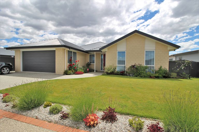 Photo of property in 7 Walker Place, Alexandra, 9320