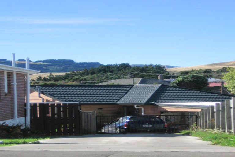 Photo of property in 30 Bracken Road, Paparangi, Wellington, 6037