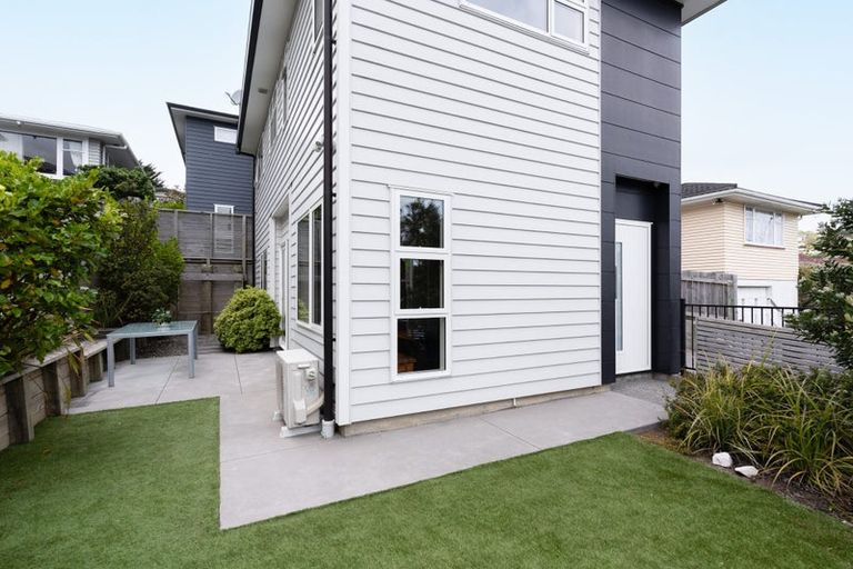 Photo of property in 114a Helston Road, Paparangi, Wellington, 6037