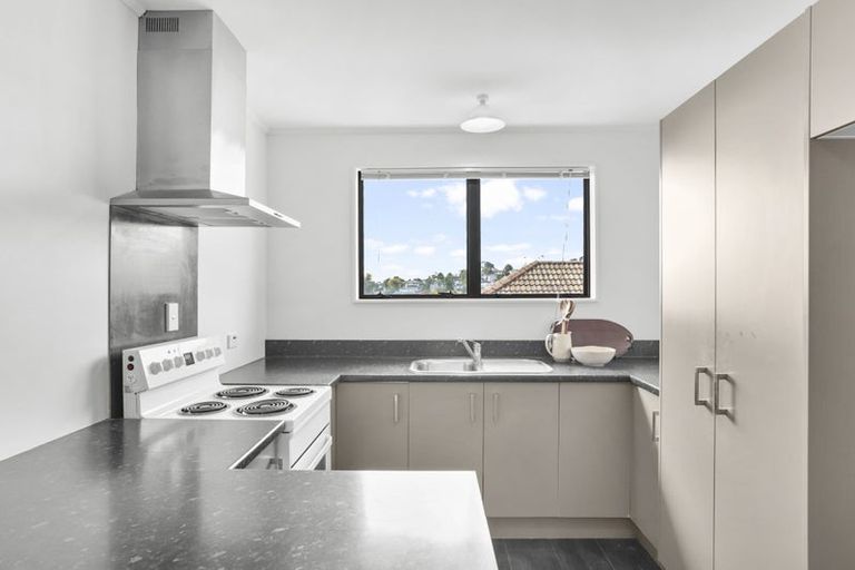 Photo of property in 208 Solar Road, Glen Eden, Auckland, 0602