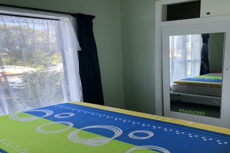 Photo of property in 52 Weymouth Road, Manurewa, Auckland, 2102