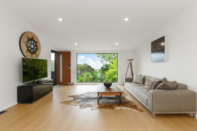 Photo of property in 441 Titirangi Road, Titirangi, Auckland, 0604