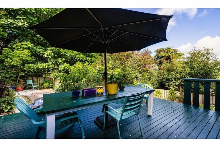 Photo of property in 11 Greenview Heights, Kerikeri, 0230