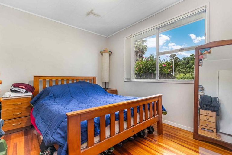 Photo of property in 15 Astor Place, Manurewa, Auckland, 2102