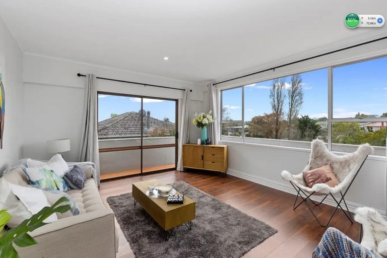 Photo of property in 54 Awaroa Road, Sunnyvale, Auckland, 0612