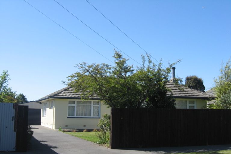 Photo of property in 28 Wilton Crescent, Bishopdale, Christchurch, 8053