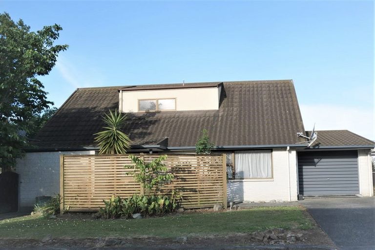 Photo of property in 10 Charisma Court, Kelvin Grove, Palmerston North, 4414