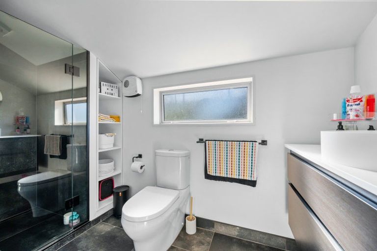 Photo of property in 16 Athenry Road, Bridge Hill, Alexandra, 9320