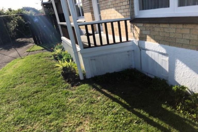 Photo of property in 33a Cambridge Terrace, Papatoetoe, Auckland, 2025