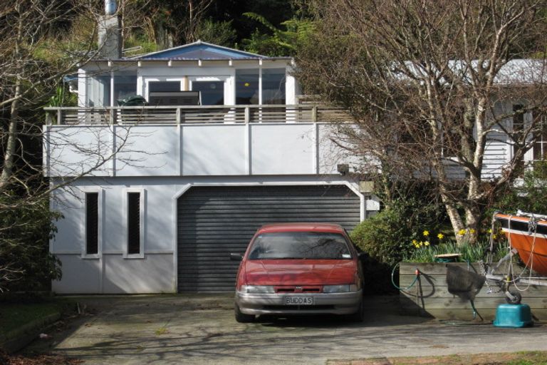 Photo of property in 91 Coast Road, Wainuiomata, Lower Hutt, 5014