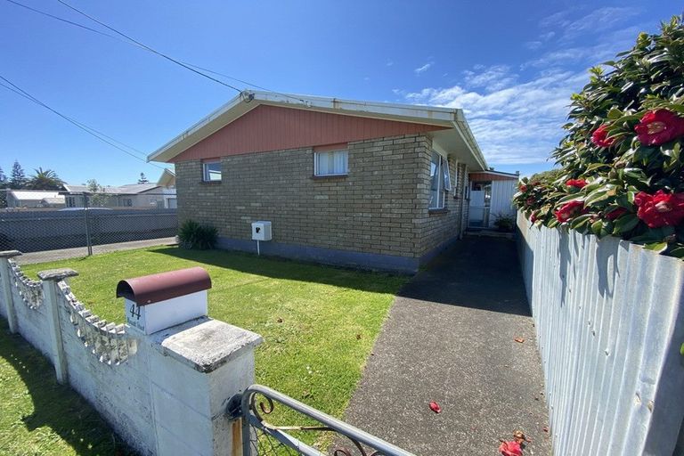 Photo of property in 44 Mouatt Street, Waitara, 4320