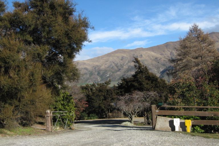 Photo of property in 140 Lismore Street, Wanaka, 9305