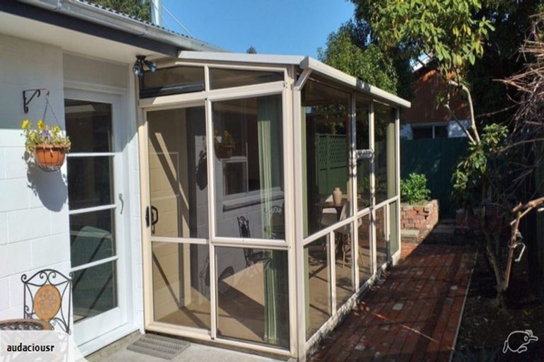 Photo of property in 2/12 Gibbon Street, Sydenham, Christchurch, 8023