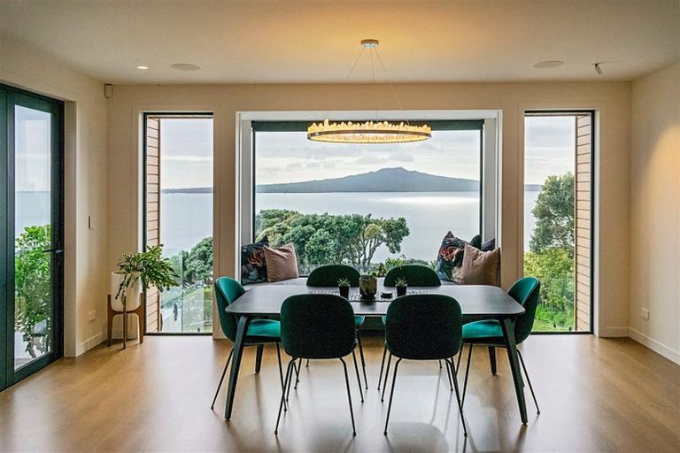 Photo of property in 24 Seacliffe Avenue, Belmont, Auckland, 0622