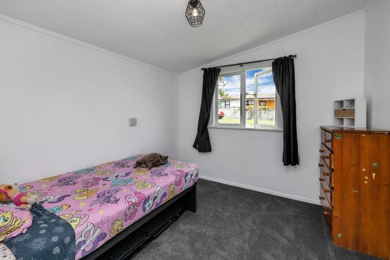 Photo of property in 1 Buchanan Street, Hikurangi, 0114